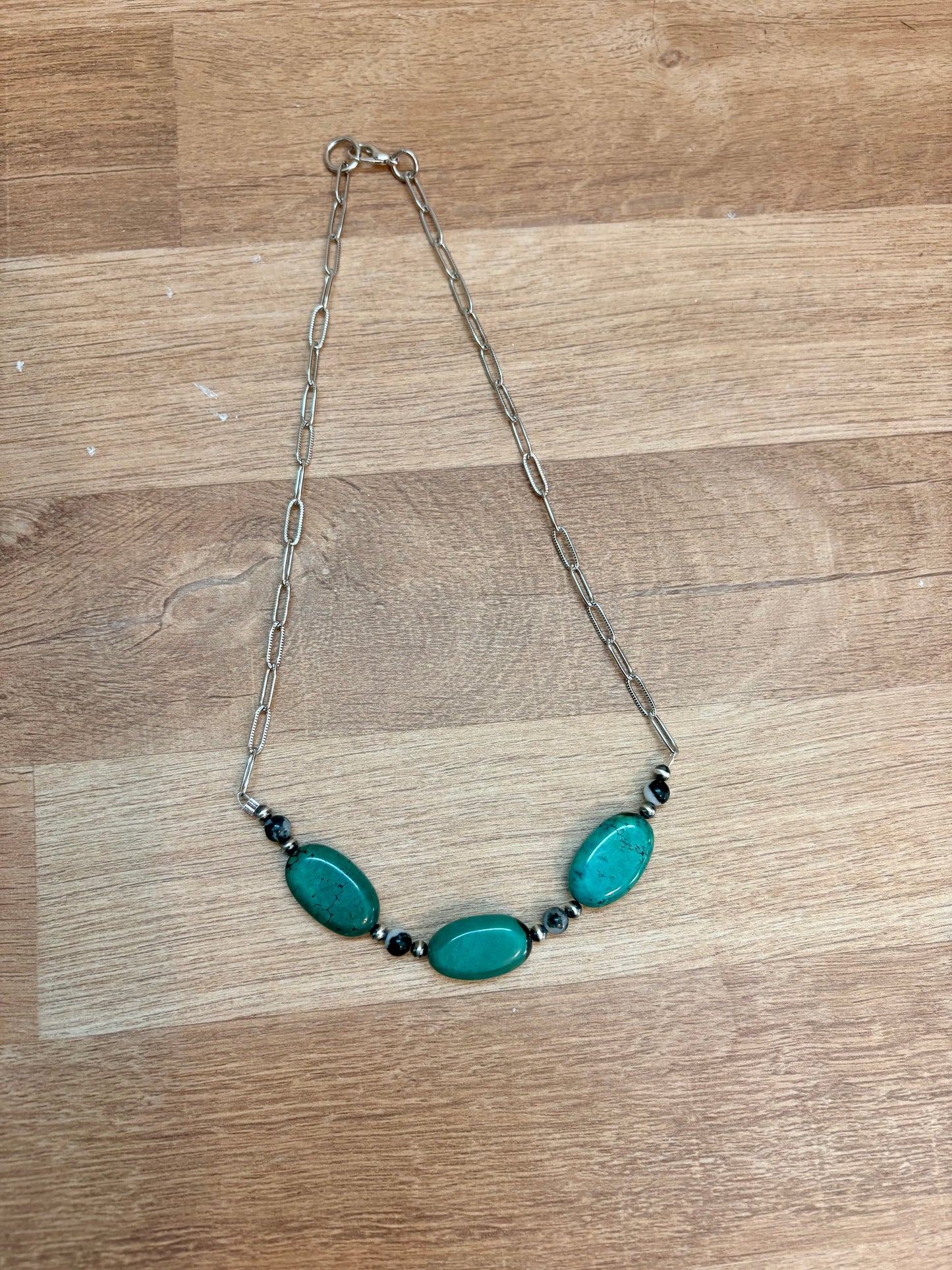 The Dax Bar Necklace