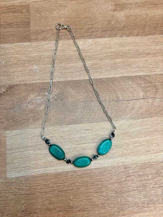 The Dax Bar Necklace